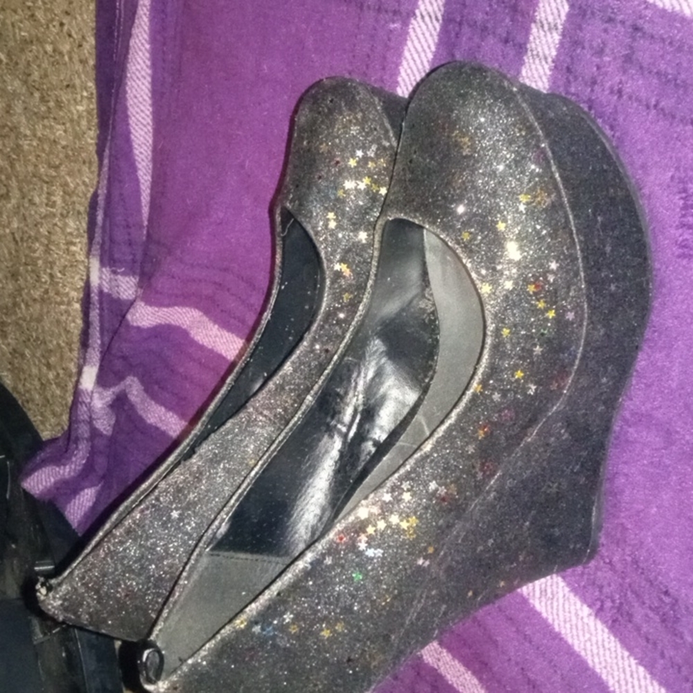 Madden girl wedges